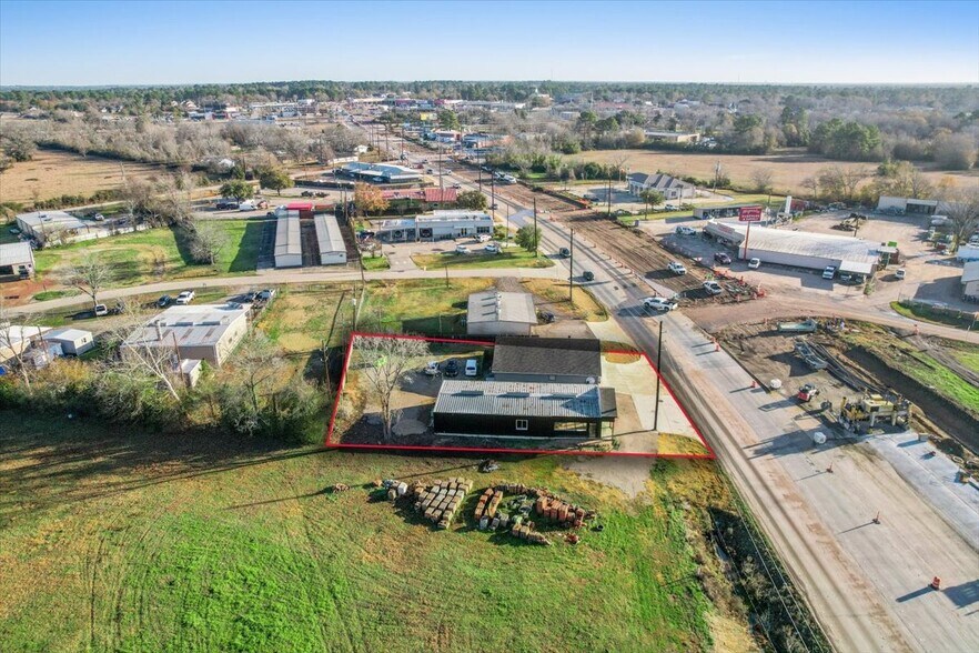 More Photos Of 19010 FM 1488, Magnolia Storefront Retail Office For Sale