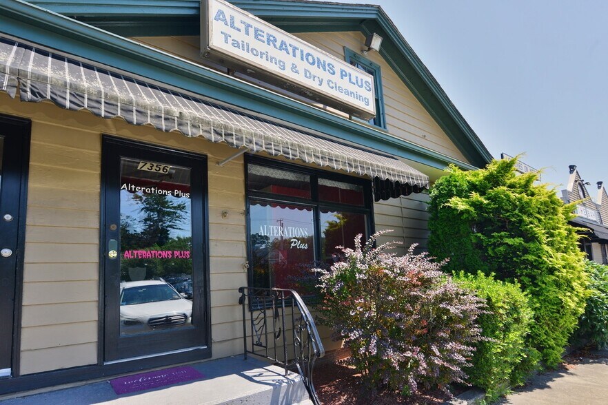 More Photos Of 7354-7366 Post Rd, North Kingstown Restaurant For Sale