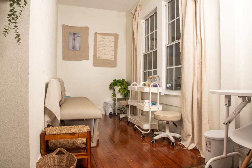 More Photos Of 23 E 8th St, Panama City Office Residential For Sale