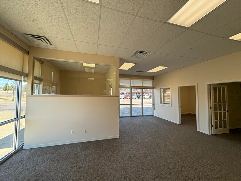 More Photos Of 4440 N Prospect Ave, Peoria Heights Office For Lease