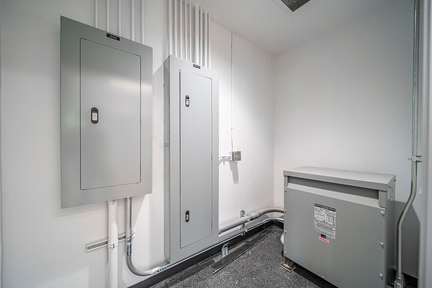 More Photos Of 9205 Research Dr, Irvine Loft Creative Space For Sale