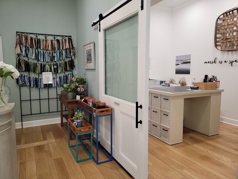 More Photos Of 301 Main St, Hilton Head Island Unknown For Lease