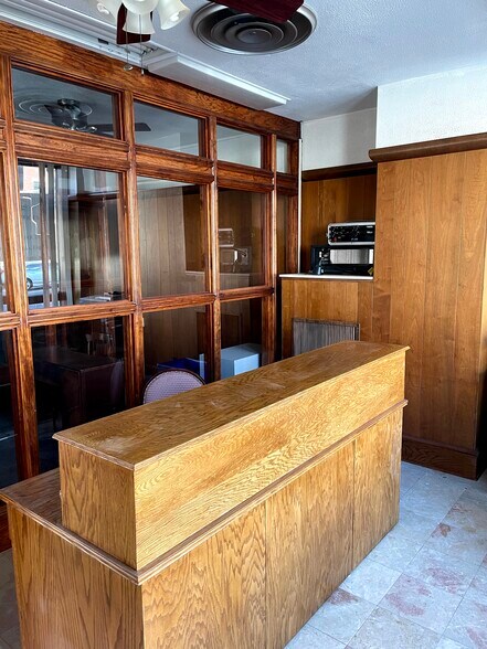 More Photos Of 1301 S Broad St, Philadelphia Office Residential For Lease