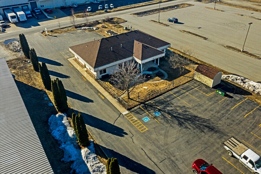 More Photos Of 137 McGhee Rd, Kootenai Storefront Retail Office For Sale