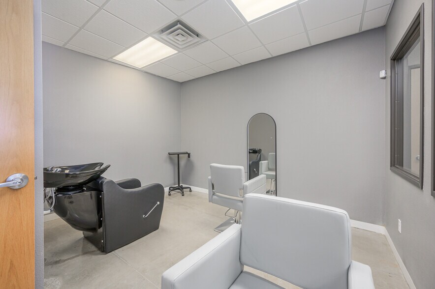 More Photos Of 1491 Palma Rd, Bullhead City Medical For Sale