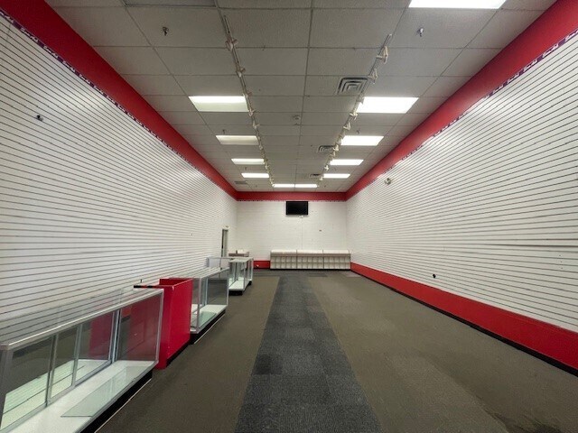 More Photos Of 95 Amity Rd, New Haven Storefront Retail Office For Sale