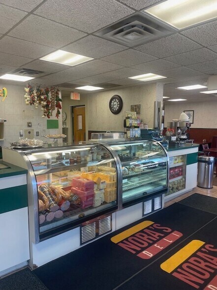 More Photos Of 381 Avenel St, Avenel Restaurant For Lease