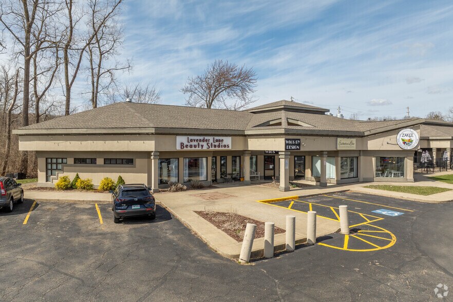 More Photos Of 1562 Akron Peninsula Rd, Akron Storefront For Lease