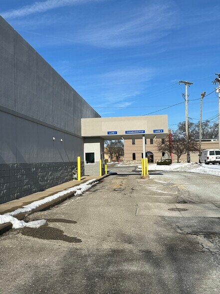 More Photos Of 4410 S Division Ave, Grand Rapids Drugstore For Lease