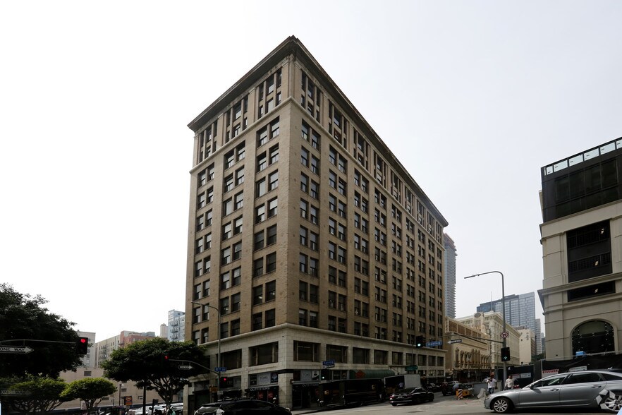 Primary Photo Of 206-208 W 8th St, Los Angeles Apartments For Lease