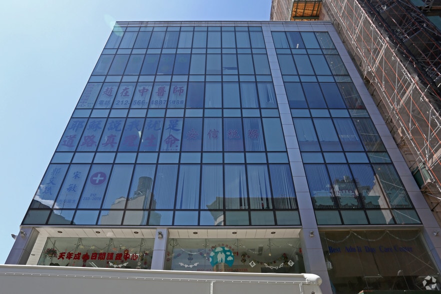 More Photos Of 2 Allen St, New York Medical For Lease