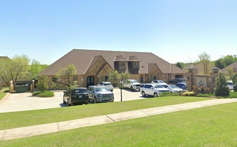 Primary Photo Of 2909 Astoria Way, Edmond Office For Sale