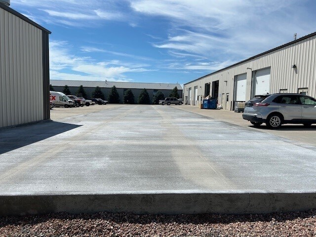 More Photos Of 8925 Pieper Rd, Wellington Warehouse For Lease