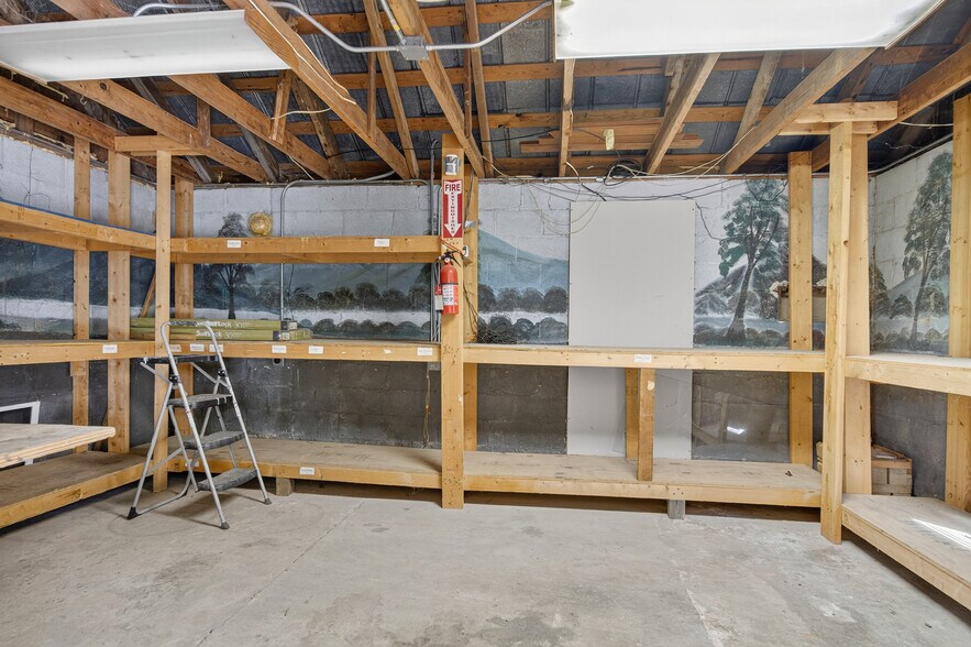 More Photos Of 19428 Zion Ave, Cornelius Office For Sale