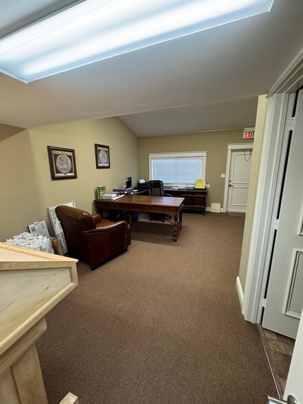 More Photos Of 312 S Old Dixie Hwy, Jupiter Office For Sale