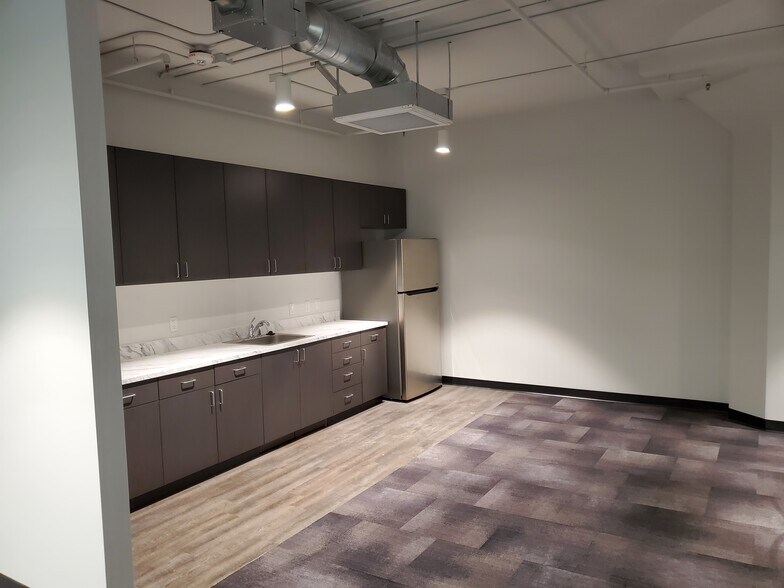 More Photos Of 1624 4th Ave, Seattle Office For Lease