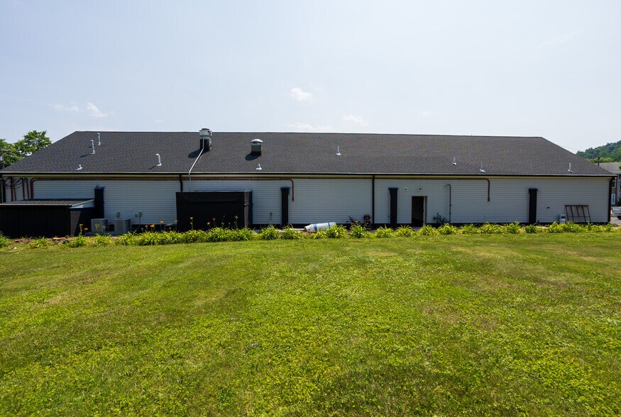 More Photos Of 903 High St, Hackettstown Storefront Retail Office For Lease