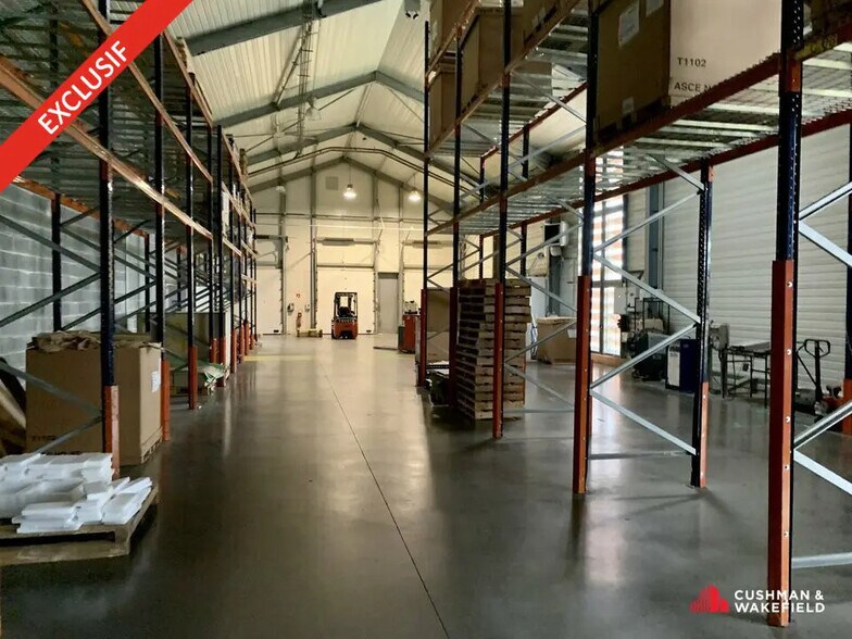 More Photos Of , Toulouse Light Manufacturing For Lease