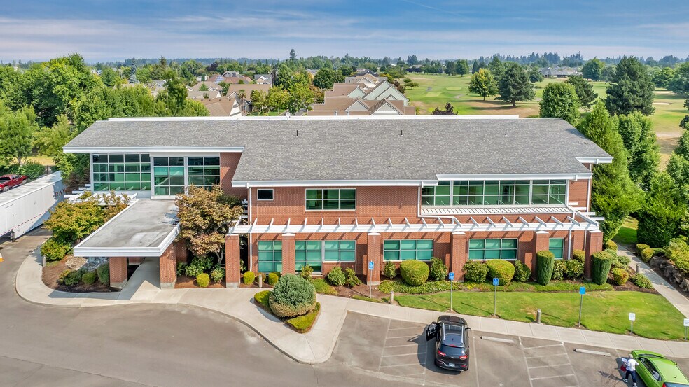 More Photos Of 693 Ray J. Glatt Cir, Woodburn Medical For Sale
