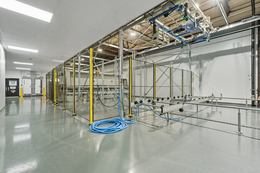 More Photos Of 1466 Curran Hwy, North Adams Manufacturing For Lease