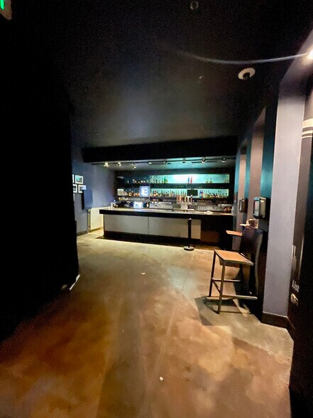 More Photos Of 7401 E 1st Ave, Denver Bar For Sale