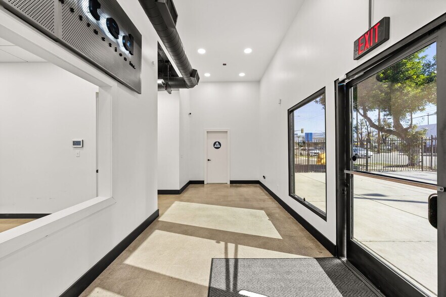 More Photos Of 701 Texas St, Redlands Office For Sale