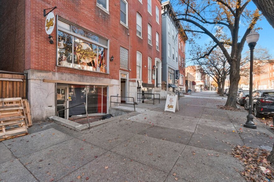 More Photos Of 2112 N Charles St, Baltimore Office For Sale