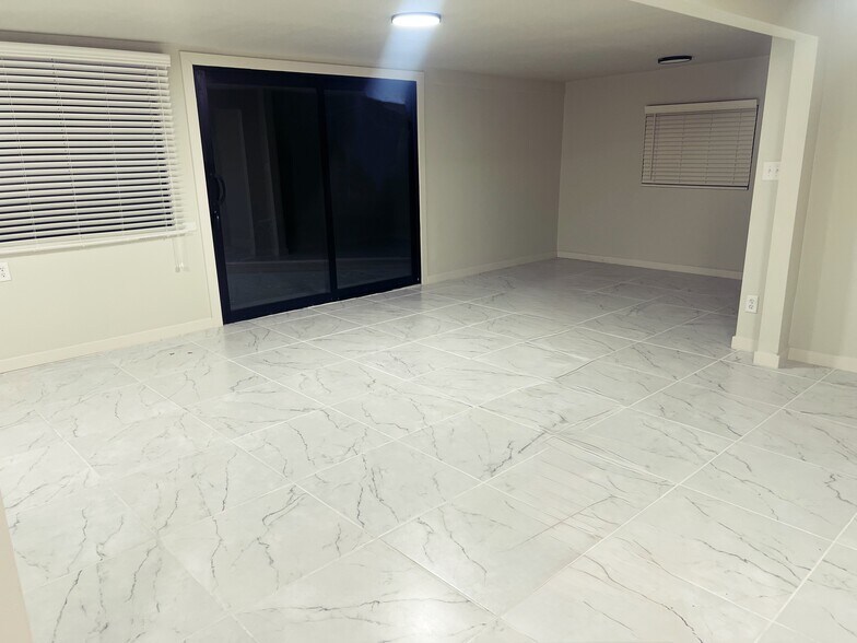 More Photos Of 7531 Wilcox Dr, El Paso Healthcare For Sale