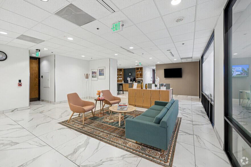 More Photos Of 100 Fillmore St, Denver Coworking Space