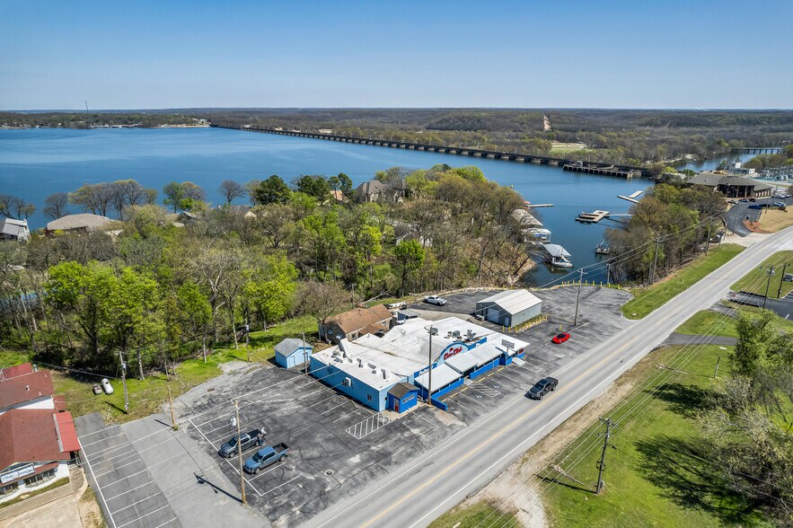 Primary Photo Of 592502 Highway 28, Langley Restaurant For Sale