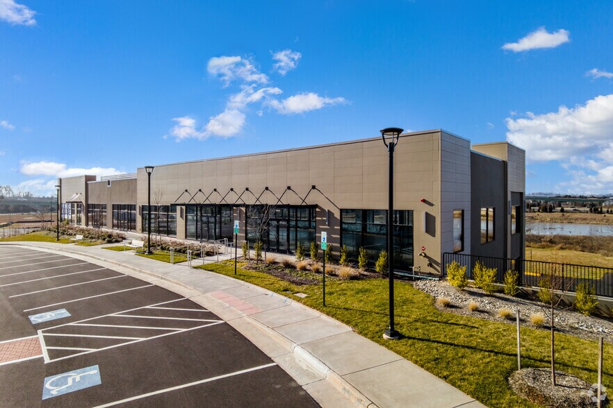 More Photos Of 9751 Buchanan Loop, Manassas General Retail For Sale