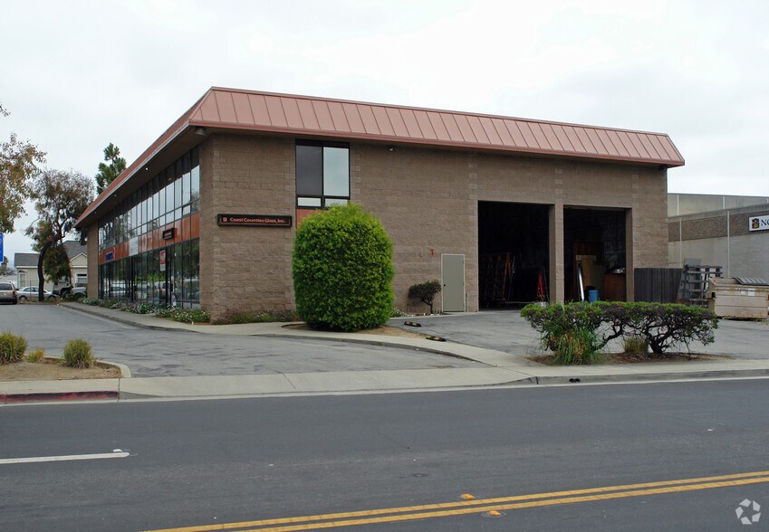 Primary Photo Of 3 Hangar Way, Watsonville Service For Lease