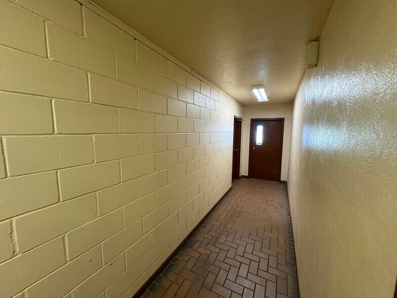 More Photos Of 633 Grand ave, Texola Flex For Sale