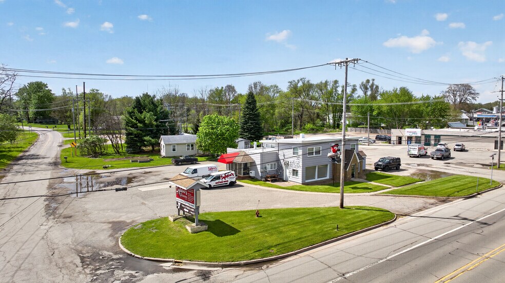 More Photos Of 124 S Brooklyn Rd, Napoleon Freestanding For Sale
