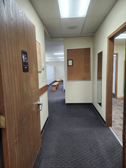More Photos Of 826 Franklin Rd, Mercer Medical For Lease