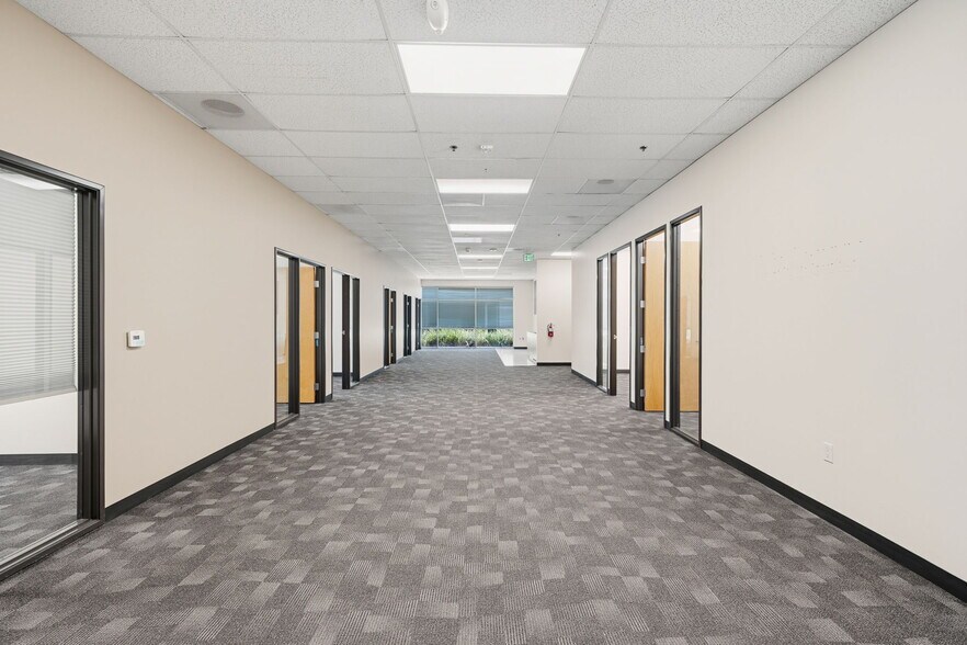 More Photos Of 6A Liberty, Aliso Viejo Office For Sale