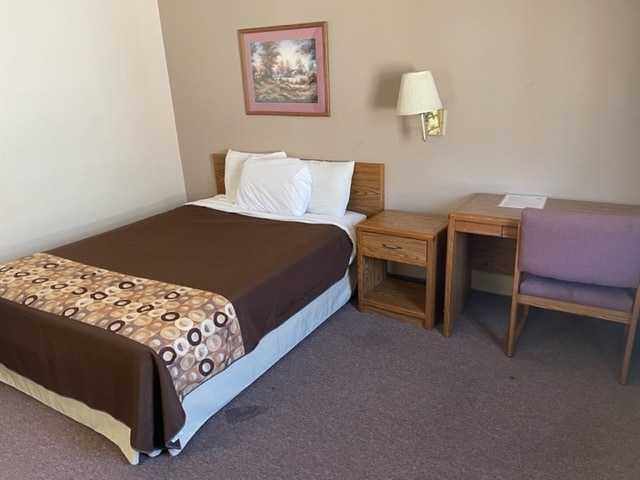 More Photos Of 2100 Fay St, Burlington Hotel For Sale