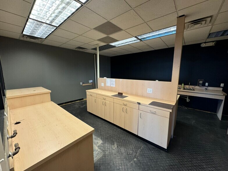 More Photos Of 13400-13480 E 15 Mile Rd, Sterling Heights Unknown For Lease