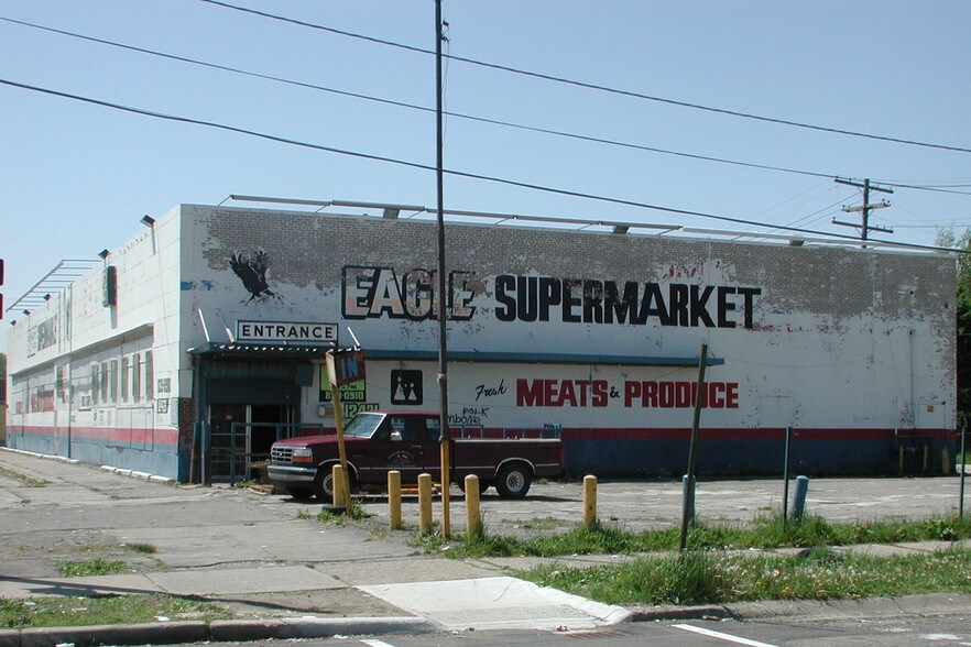 More Photos Of 12421 Hayes St, Detroit Freestanding For Lease