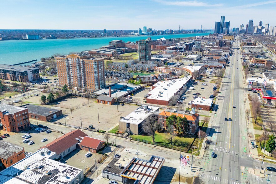 More Photos Of 301 Mount Elliott St, Detroit Office Residential For Lease