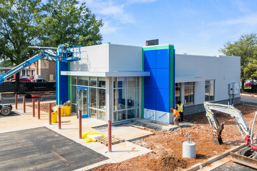 More Photos Of 9030 J S Memorial Pky, Huntsville Fast Food For Sale