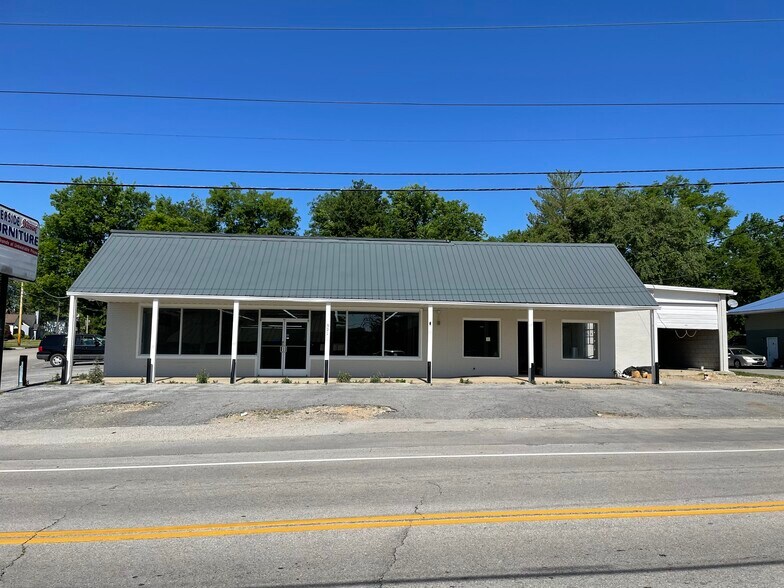 More Photos Of 901 Riverside Dr, Columbia Storefront Retail Office For Lease