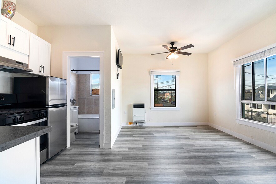 More Photos Of 440 E 27th St, Los Angeles Apartments For Sale