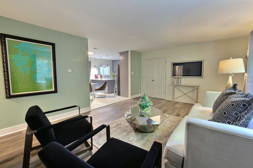 More Photos Of 534 Broadway St, Venice Apartments For Sale