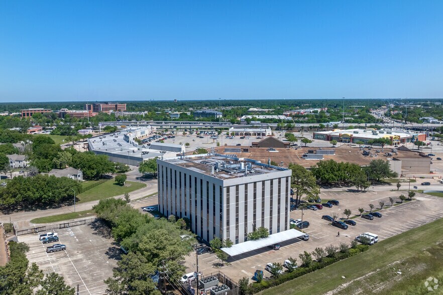 More Photos Of 8203 Willow Place Dr S, Houston Office For Lease