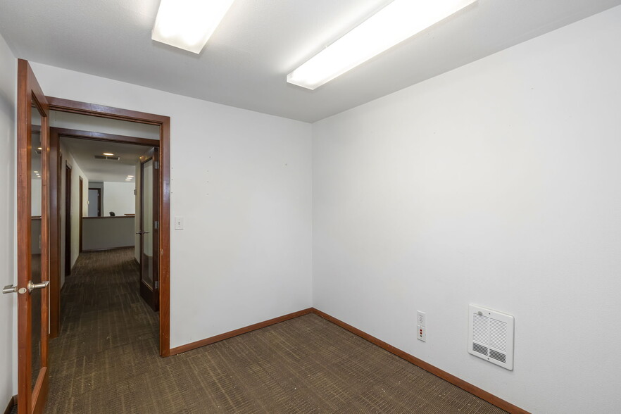More Photos Of 2153 Bethel Rd SE, Port Orchard Office For Lease