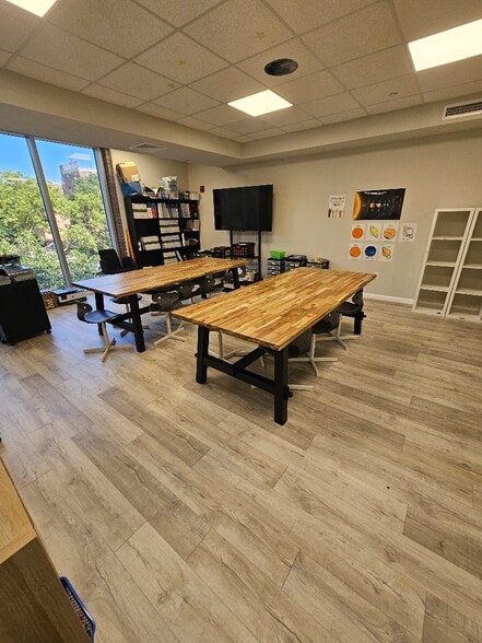 More Photos Of 3586 Nostrand Ave, Brooklyn Office For Lease