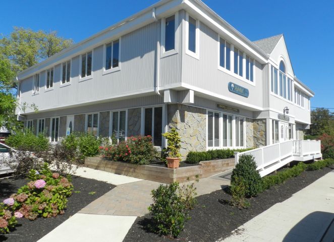 More Photos Of 27 Beach Rd, Monmouth Beach Medical For Lease