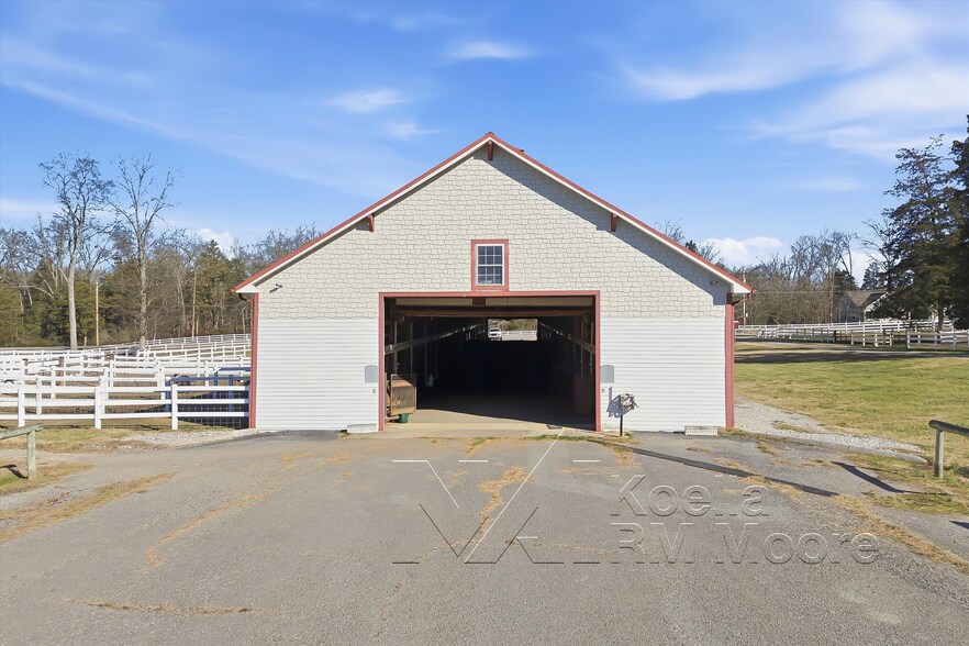 More Photos Of 1522 New Hope Rd, Rockwood Specialty For Sale
