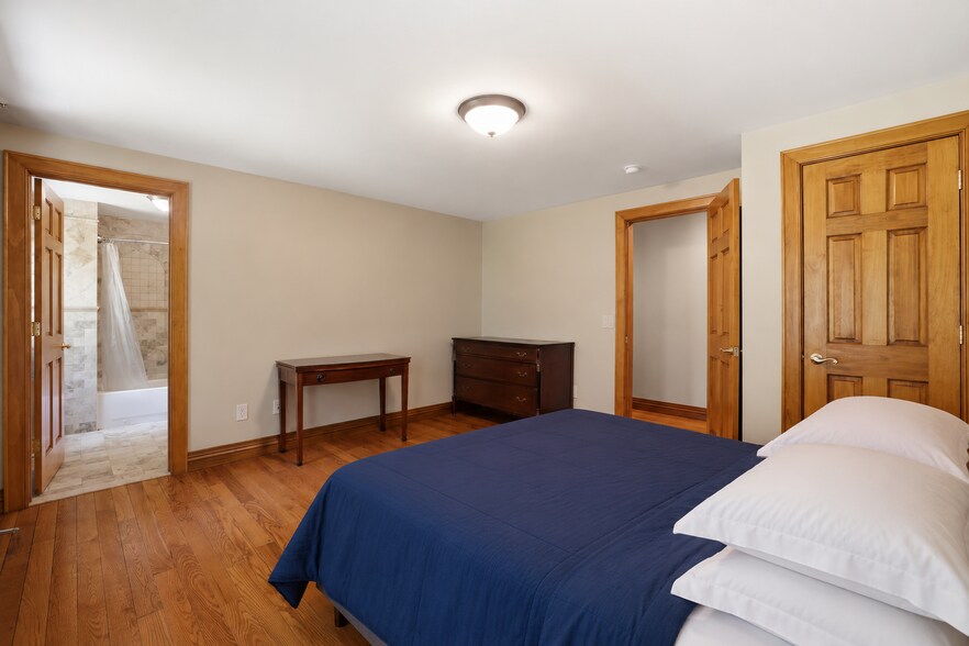 More Photos Of 1015 PA-390, Greentown Hospitality For Sale
